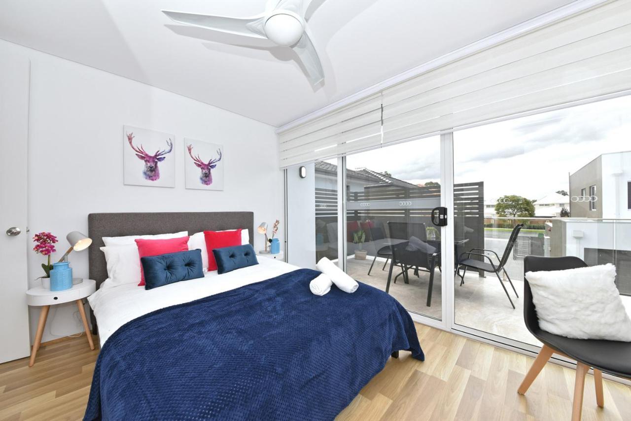 2X2 Modern Apartment Near Airport And City Perth Eksteriør billede