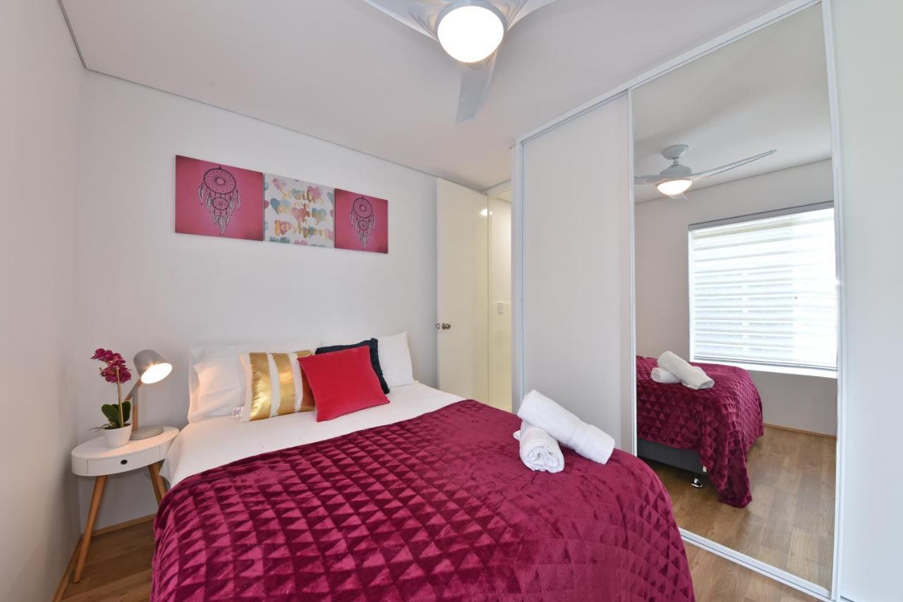 2X2 Modern Apartment Near Airport And City Perth Eksteriør billede