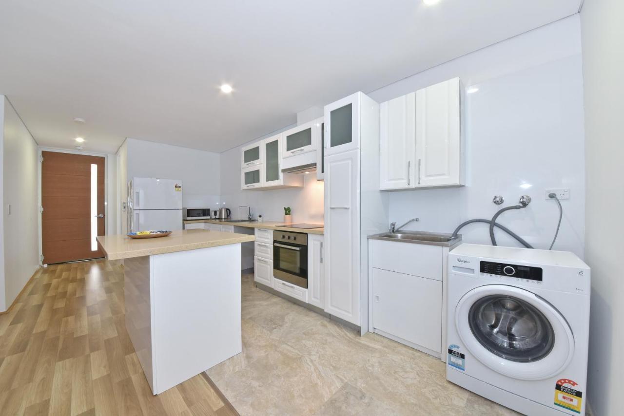 2X2 Modern Apartment Near Airport And City Perth Eksteriør billede