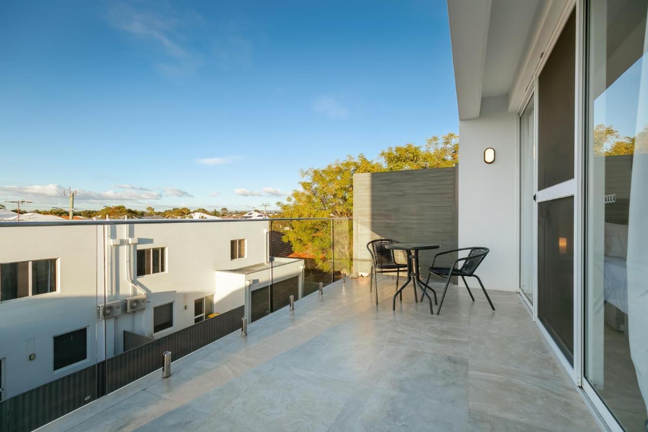 2X2 Modern Apartment Near Airport And City Perth Eksteriør billede