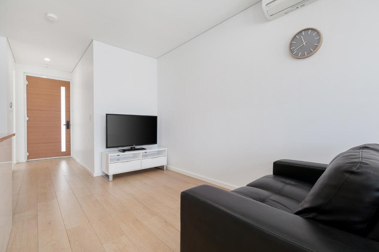 2X2 Modern Apartment Near Airport And City Perth Eksteriør billede
